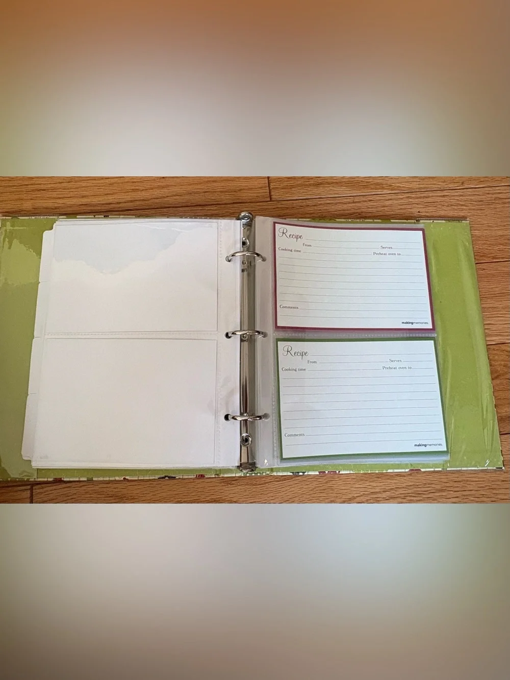 Making Memories Holiday Cooking Recipe Organizer  Mistletoe NEW